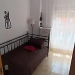Apartamento Con 3 3 Minutos Hasta La Playa