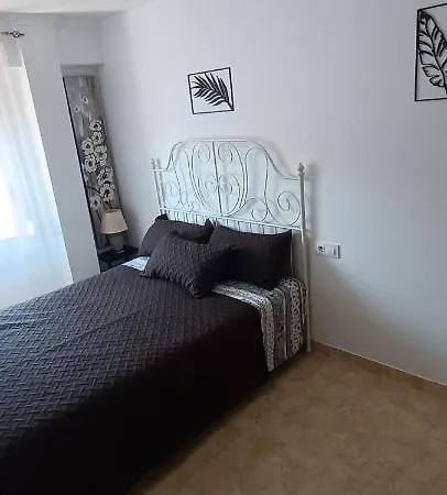 Apartamento Con 3 3 Minutos Hasta La Playa